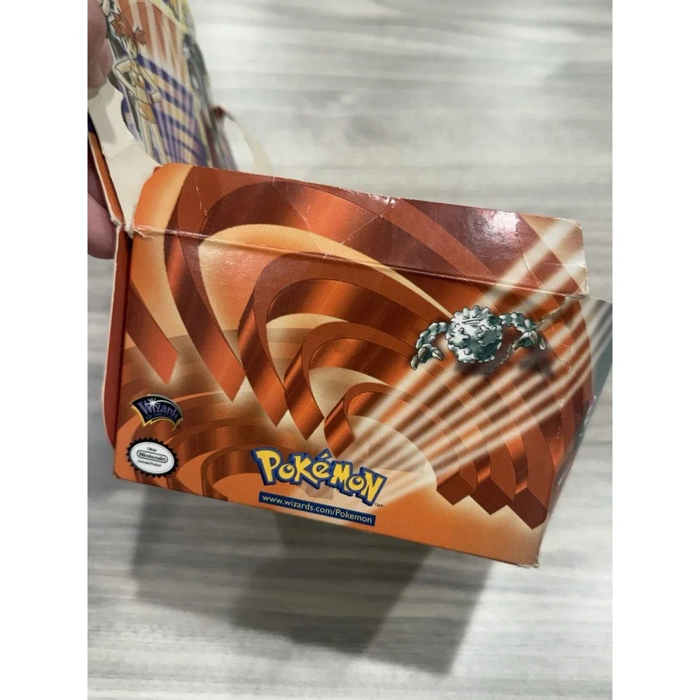 Pokémon Gym Heroes 2000 EMPTY Booster Box Wizards of‎ the Coast Display